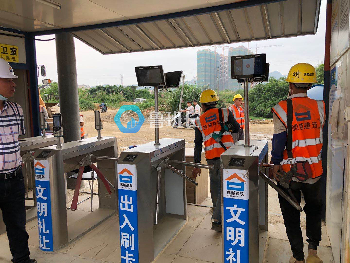 工地人臉識(shí)別系統(tǒng)，工地人臉識(shí)別考勤閘機(jī)